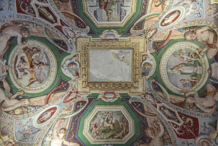 Italia - Tivoli 40 - Villa del Este.jpg